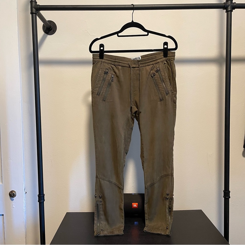 Pam & Gella Tapered Leg Crop Pants